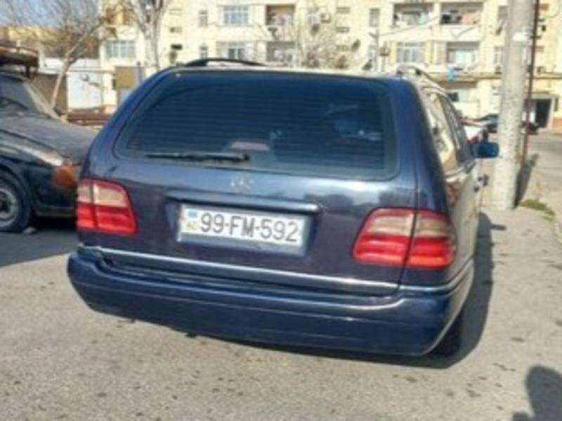 Mercedes E 280, 1999 il, 2.8 L, 271 511 km