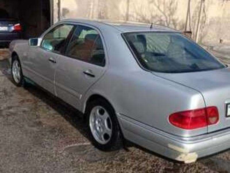 Mercedes E 220, 1996 il, 2.2 L, 610 000 km