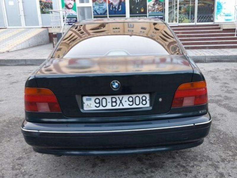 BMW 528, 1996 il, 2.8 L, 250 000 km