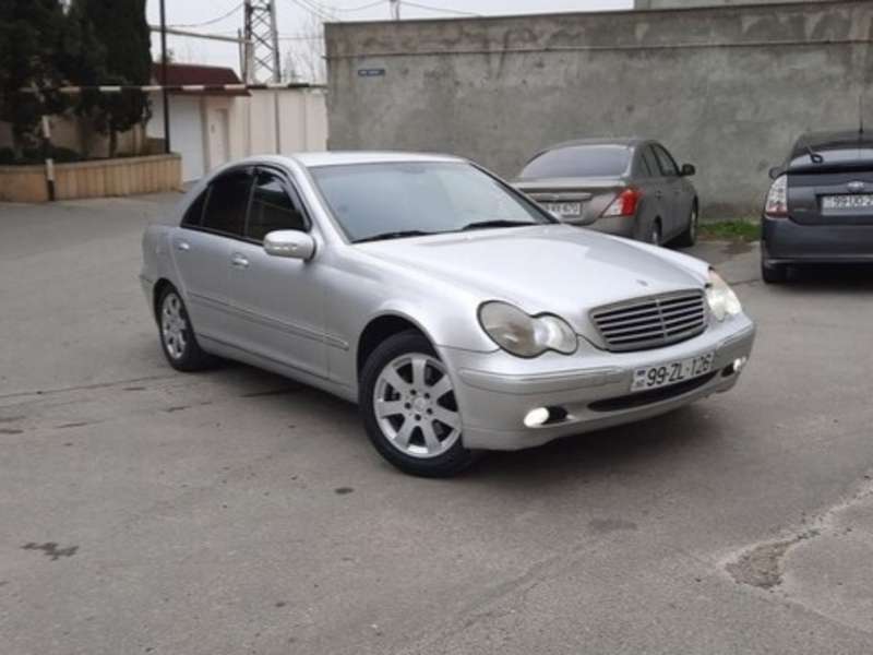 Mercedes C 240, 2000 il, 2.6 L, 256 489 km