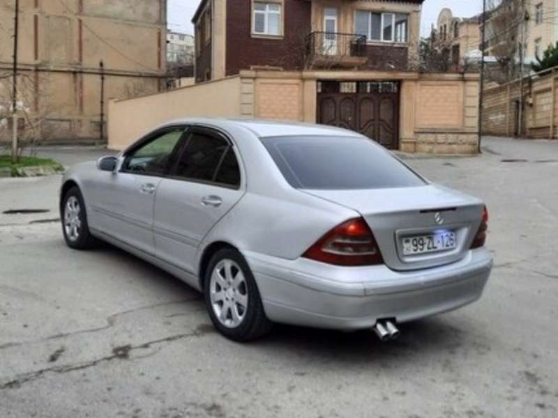 Mercedes C 240, 2000 il, 2.6 L, 256 489 km