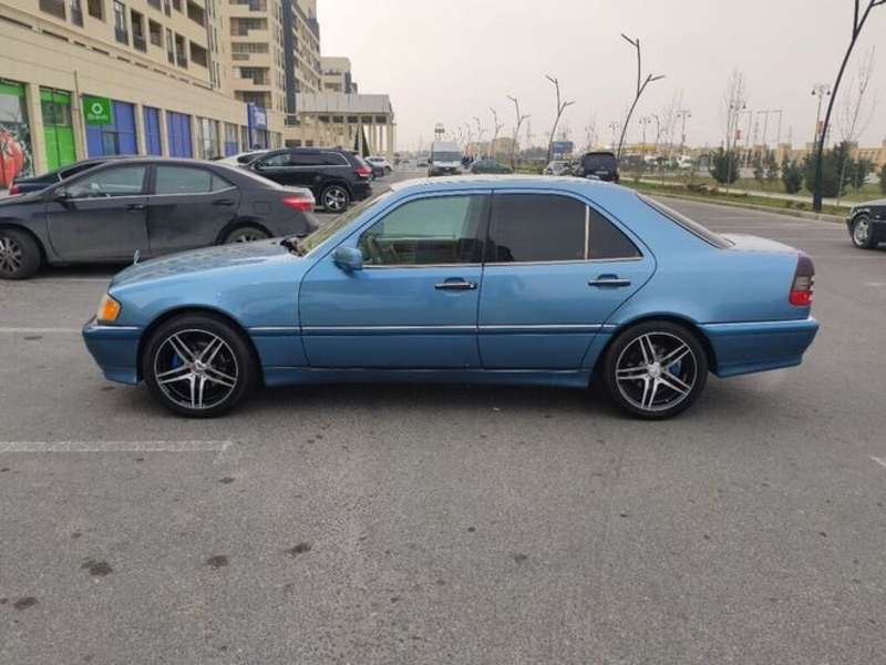 Mercedes C 230, 1999 il, 2.3 L, 236 000 km