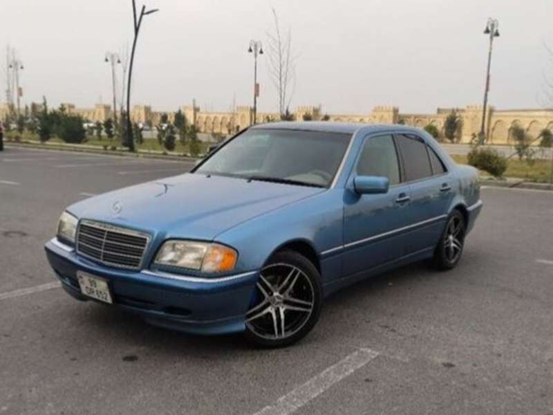 Mercedes C 230, 1999 il, 2.3 L, 236 000 km