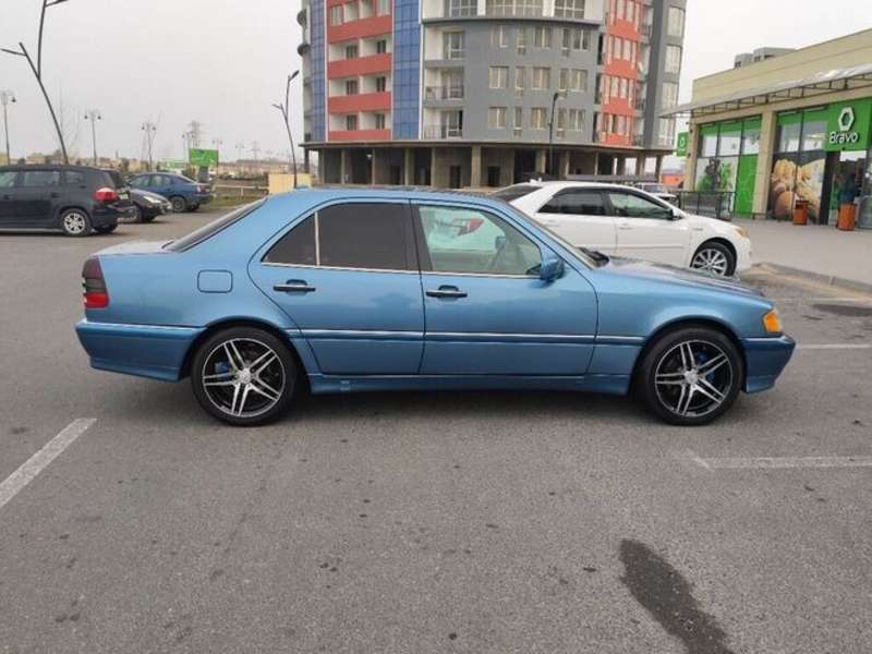 Mercedes C 230, 1999 il, 2.3 L, 236 000 km
