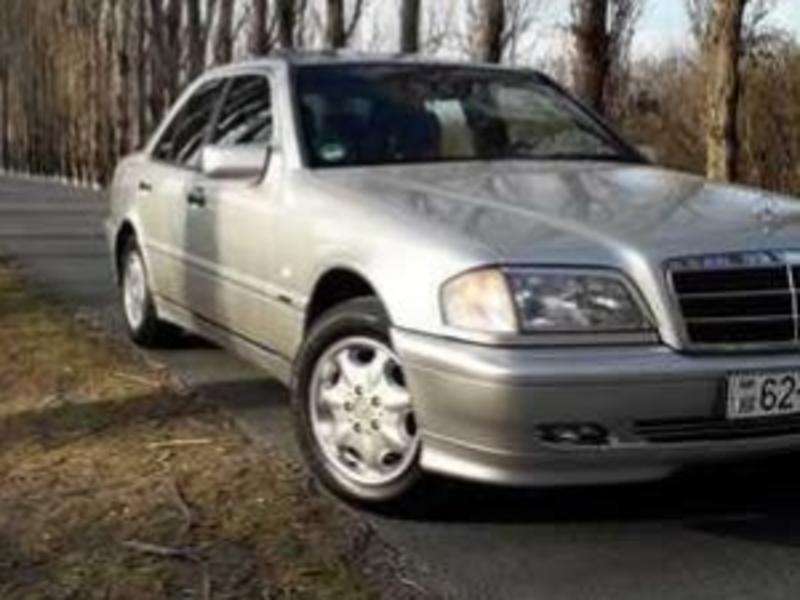 Mercedes C 200, 1997 il, 2.0 L, 230 000 km