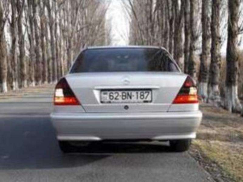 Mercedes C 200, 1997 il, 2.0 L, 230 000 km