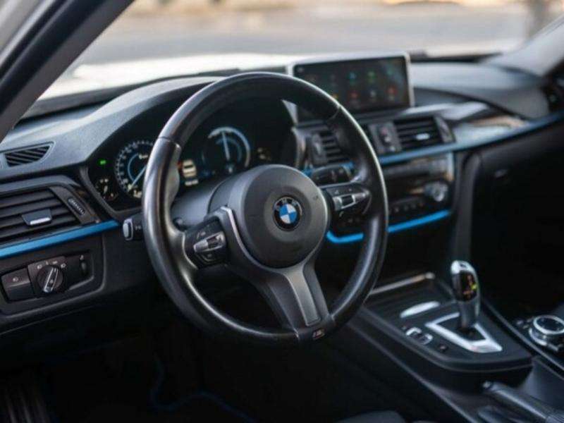 BMW 328, 2014 il, 2.0 L, 133 000 km
