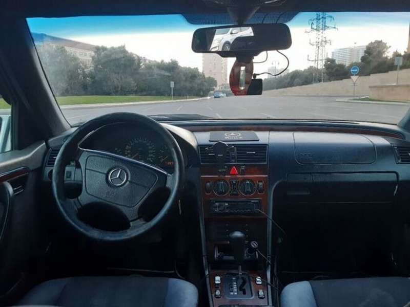 Mercedes C 180, 1995 il, 1.8 L, 350 000 km