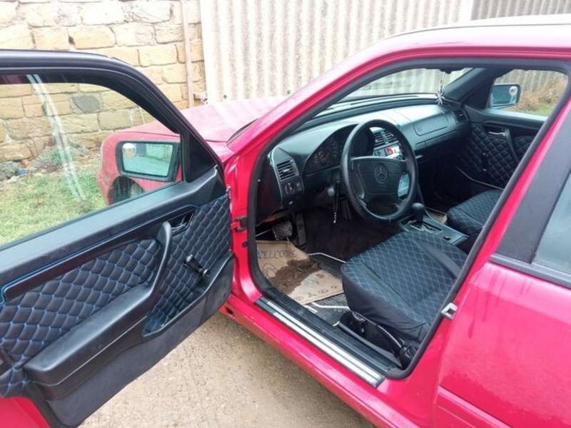Mercedes C 180, 1995 il, 1.8 L, 431 000 km