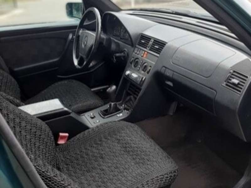 Mercedes C 180, 1995 il, 1.8 L, 324 000 km