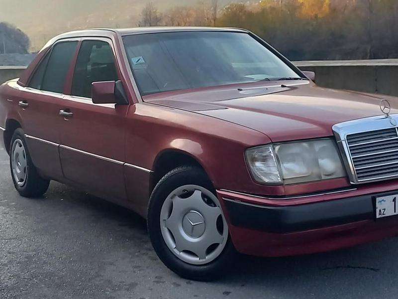 Mercedes E 250, 1992 il, 2.5 L, 500 000 km