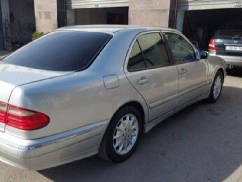 Mercedes E 240, 2000 il, 2.4 L, 298 000 km