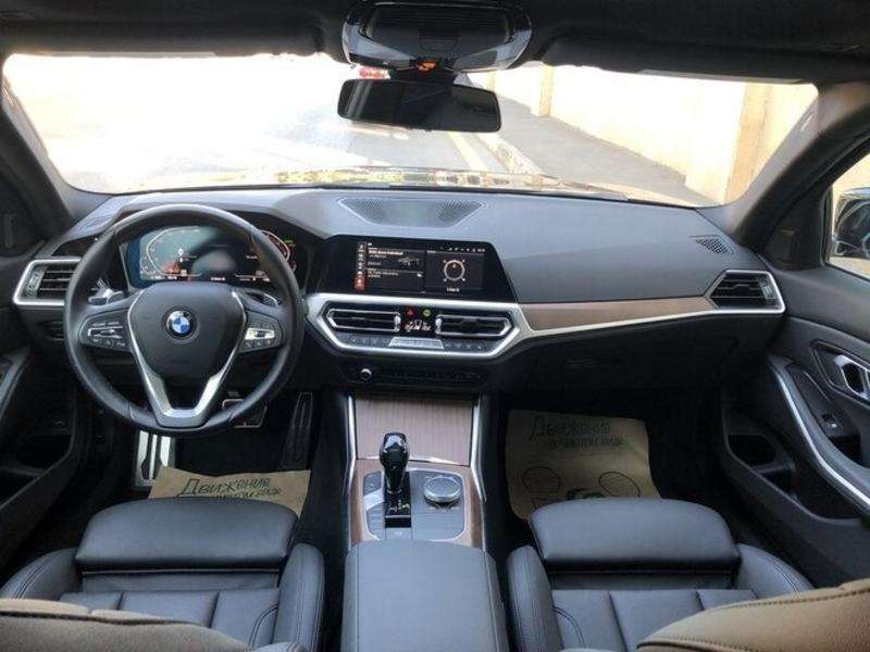 BMW 330, 2020 il, 2.0 L, 19 500 km