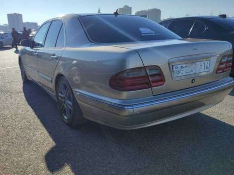 Mercedes E 220, 2000 il, 2.2 L, 410 000 km