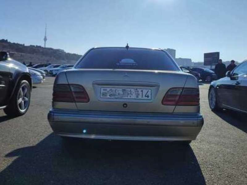 Mercedes E 220, 2000 il, 2.2 L, 410 000 km