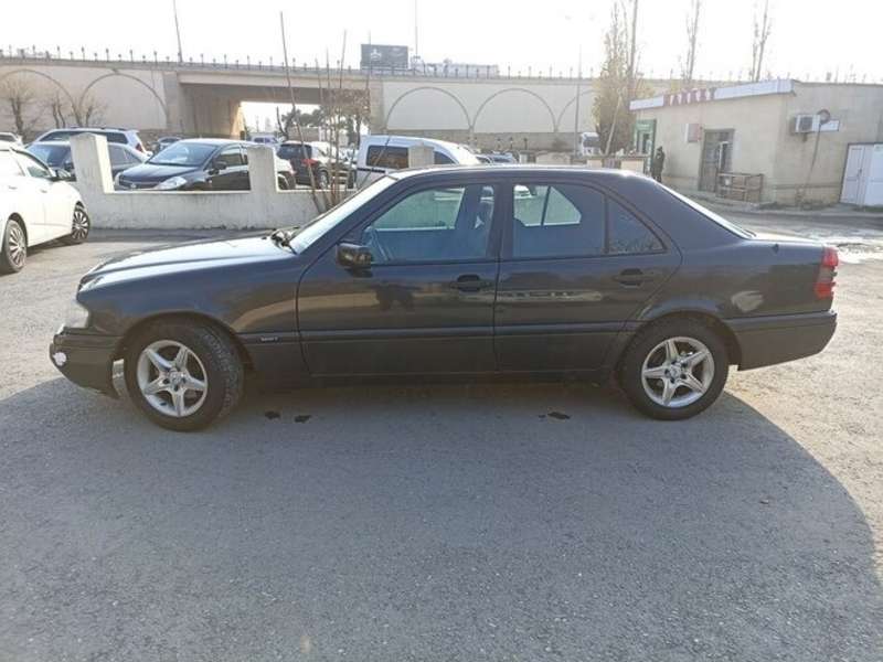 Mercedes C 180, 1995 il, 1.8 L, 300 000 km