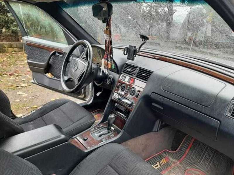 Mercedes C 180, 1995 il, 1.8 L, 316 000 km