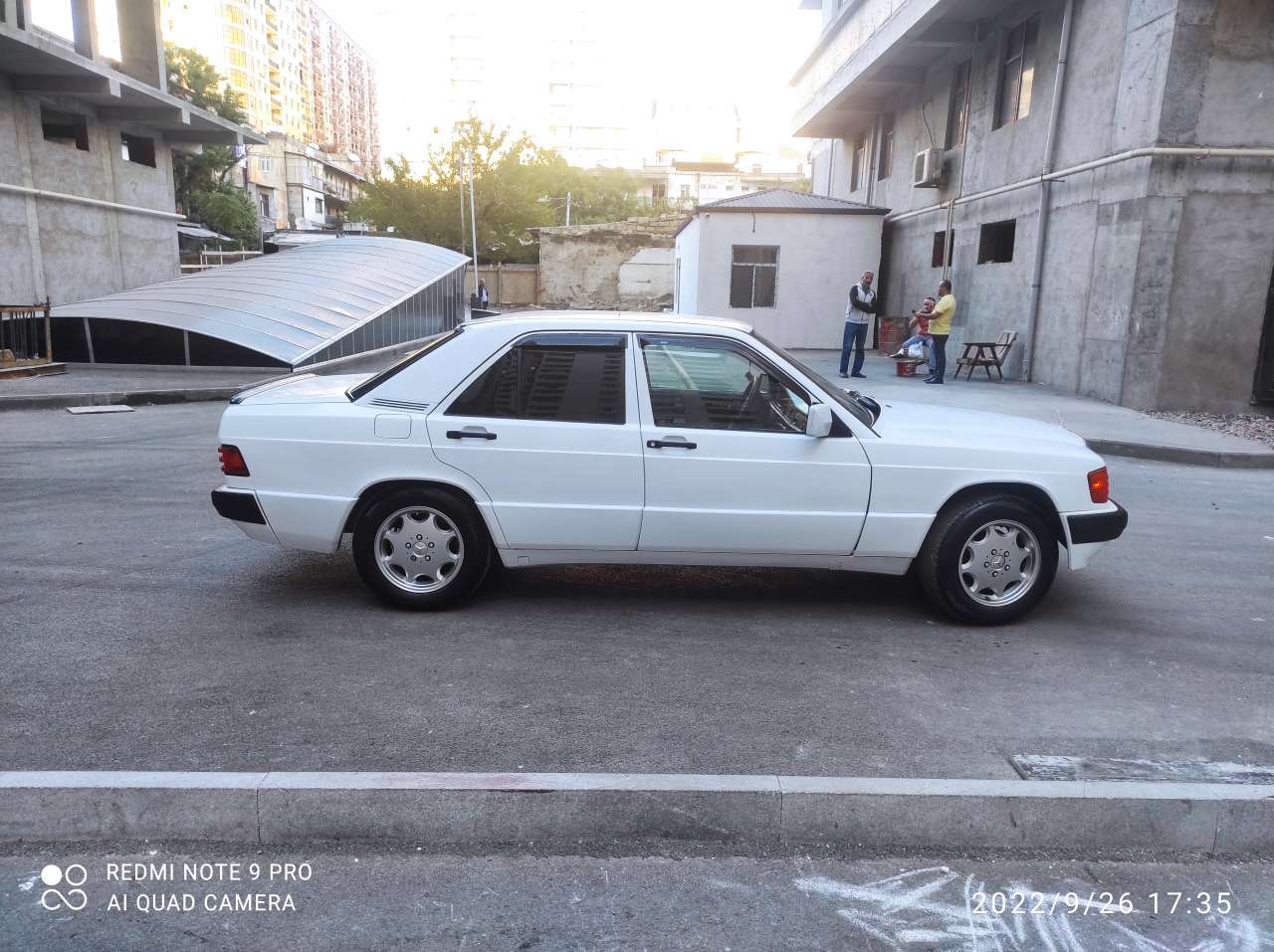 Mercedes 190, 1990 il, 2.0 L, 300 000 km