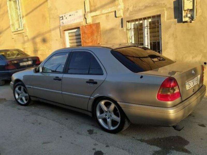 Mercedes C 180, 1996 il, 1.8 L, 300 000 km