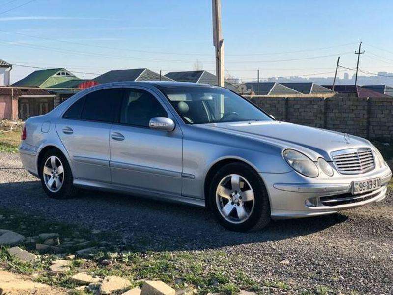 Mercedes E 260, 2003 il, 2.6 L, 270 000 km