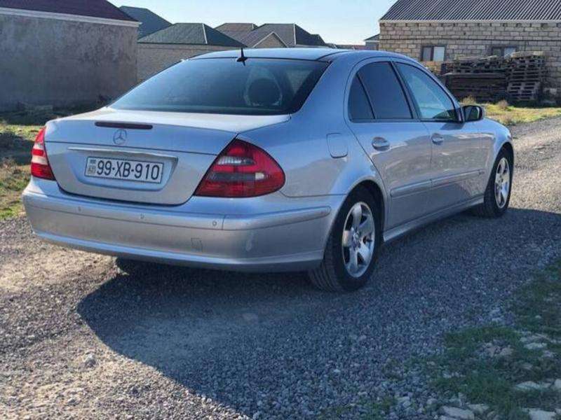 Mercedes E 260, 2003 il, 2.6 L, 270 000 km