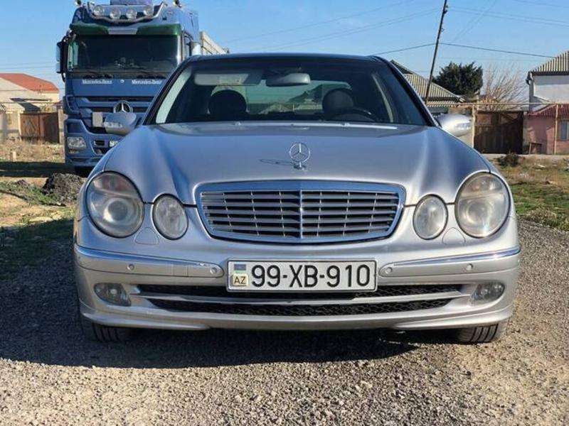 Mercedes E 260, 2003 il, 2.6 L, 270 000 km
