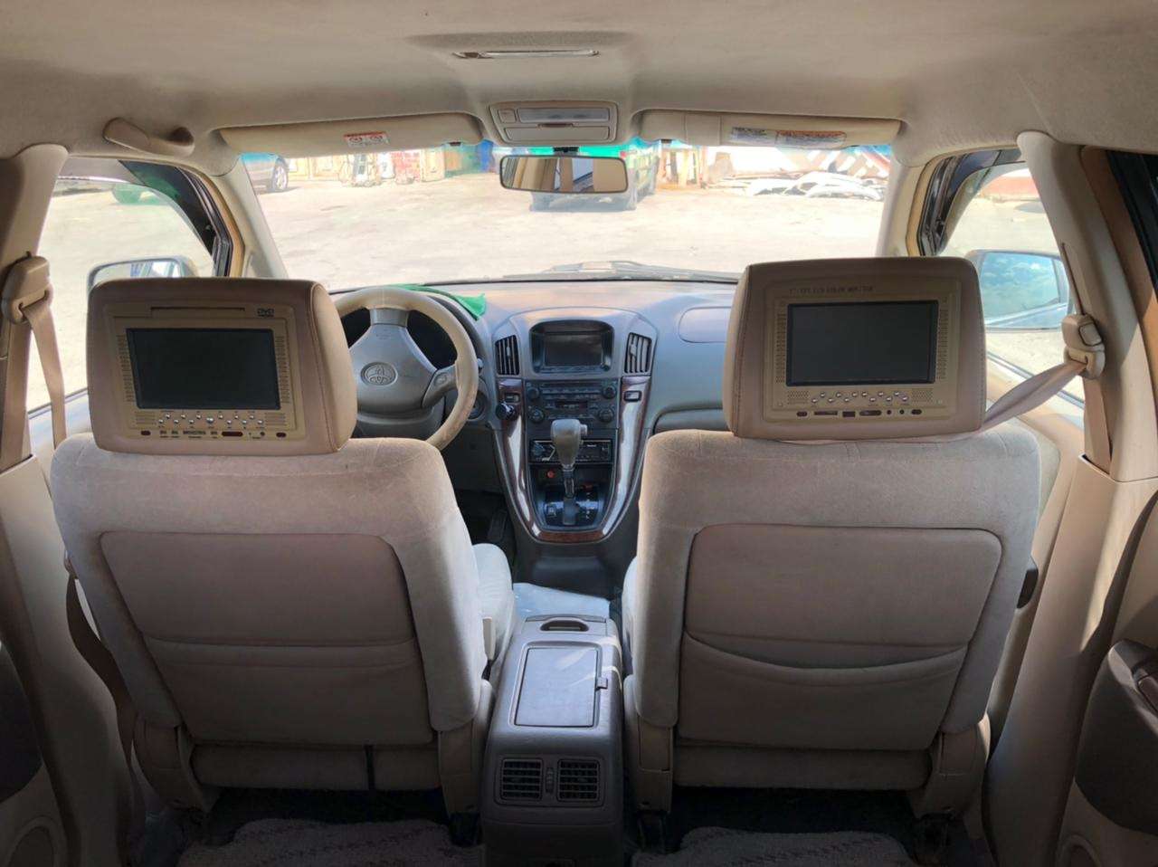 Toyota Harrier, 2002 il, 2.2 L, 303 000 km