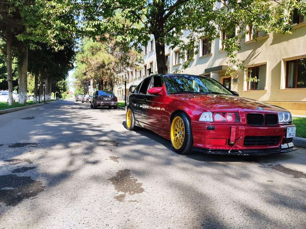 BMW 320, 1994 il, 2.0 L, 269 999 km