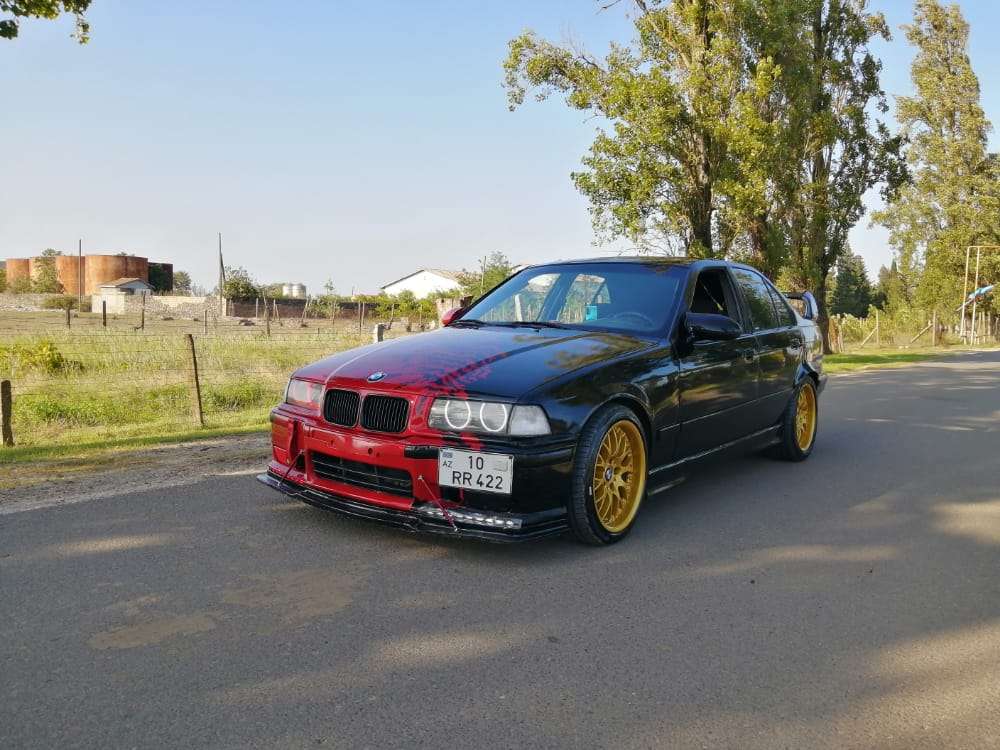 BMW 320, 1994 il, 2.0 L, 269 999 km