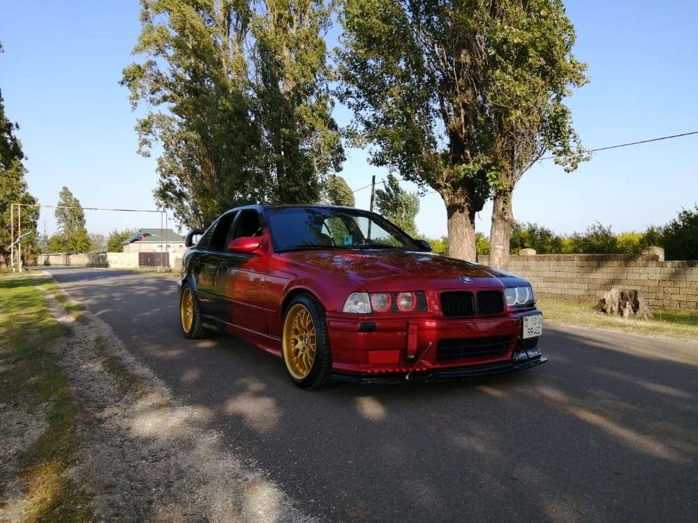 BMW 320, 1994 il, 2.0 L, 269 999 km