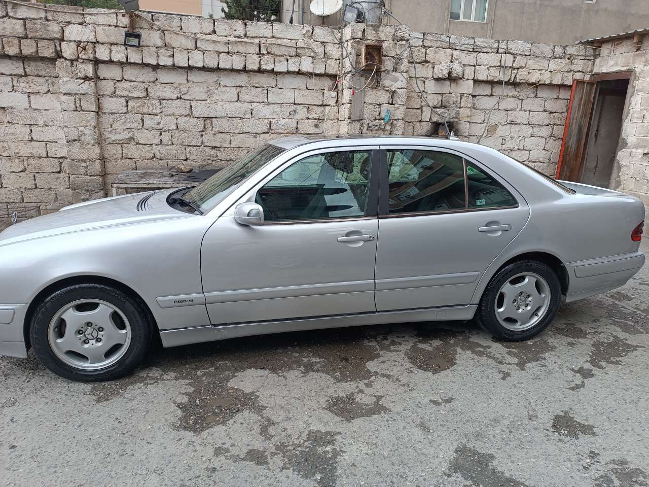 Mercedes E 270, 2000 il, 2.7 L, 442 785 km