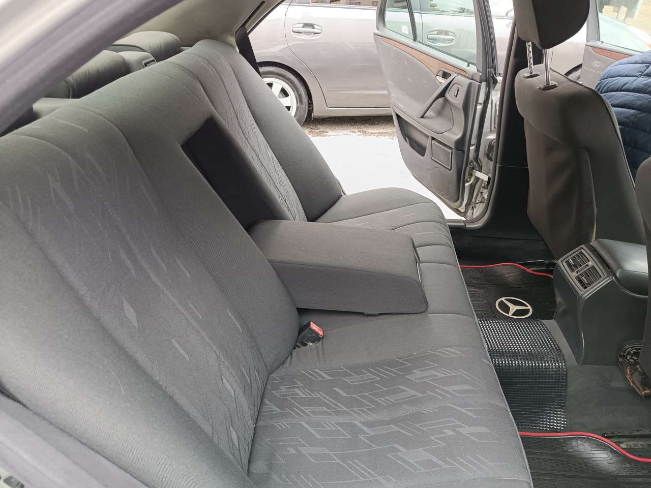 Mercedes E 270, 2000 il, 2.7 L, 442 785 km