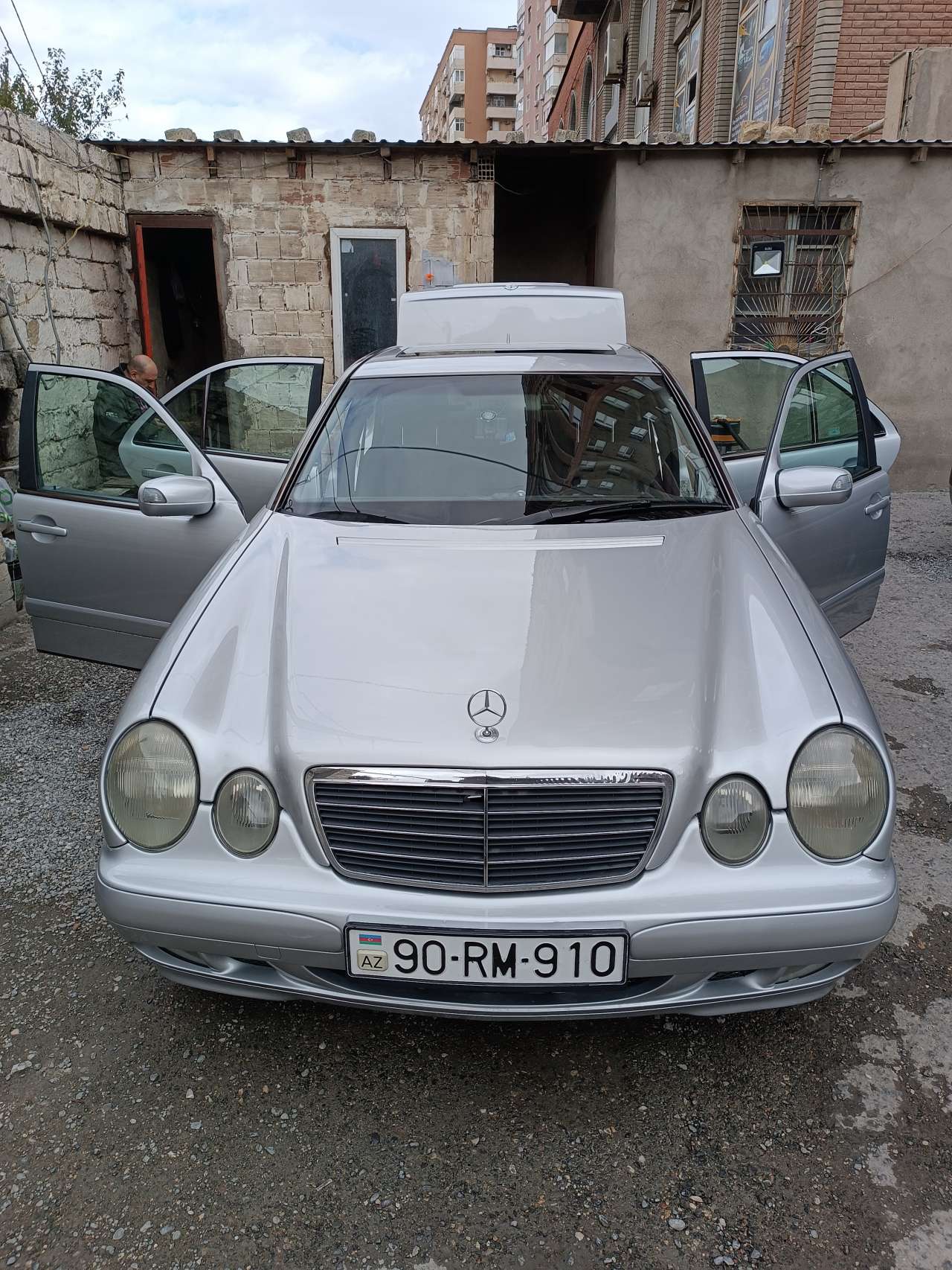 Mercedes E 270, 2000 il, 2.7 L, 442 785 km