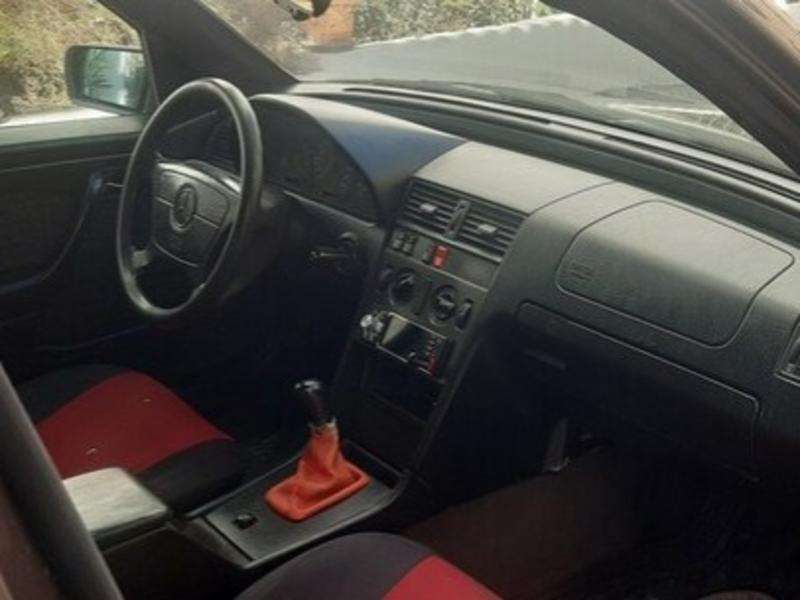 Mercedes C 180, 1996 il, 1.8 L, 254 558 km