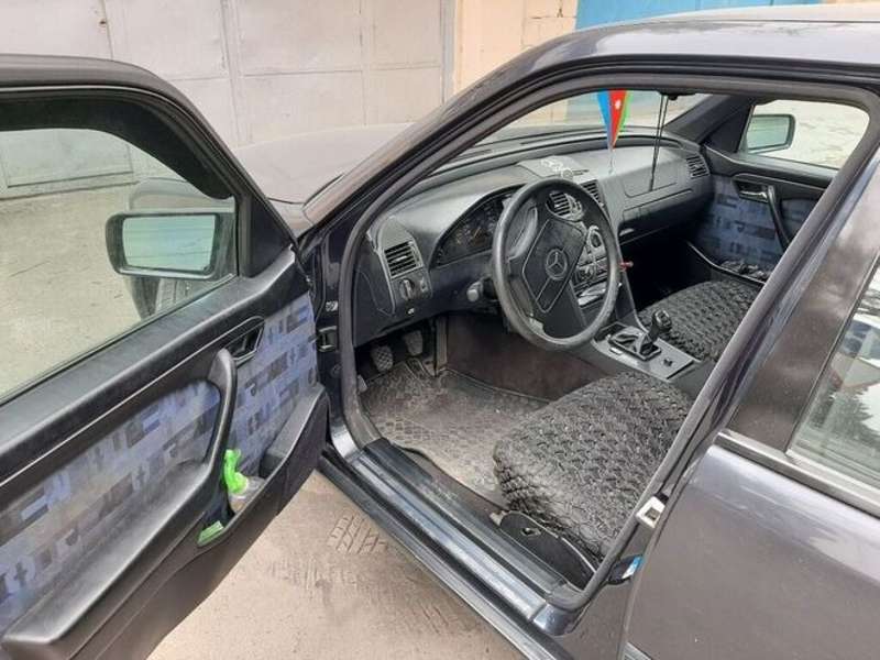 Mercedes C 180, 1996 il, 1.8 L, 274 560 km
