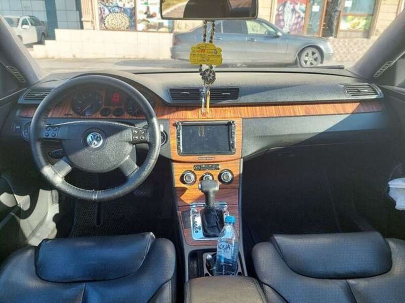 Volkswagen Passat, 2005 il, 2.0 L, 214 300 km