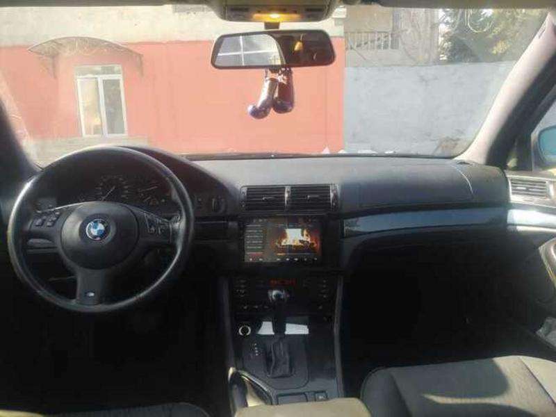 BMW 525, 2002 il, 2.5 L, 200 000 km
