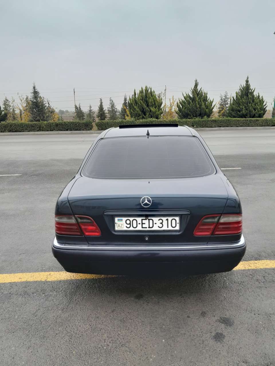 Mercedes E 230, 1997 il, 2.3 L, 449 268 km