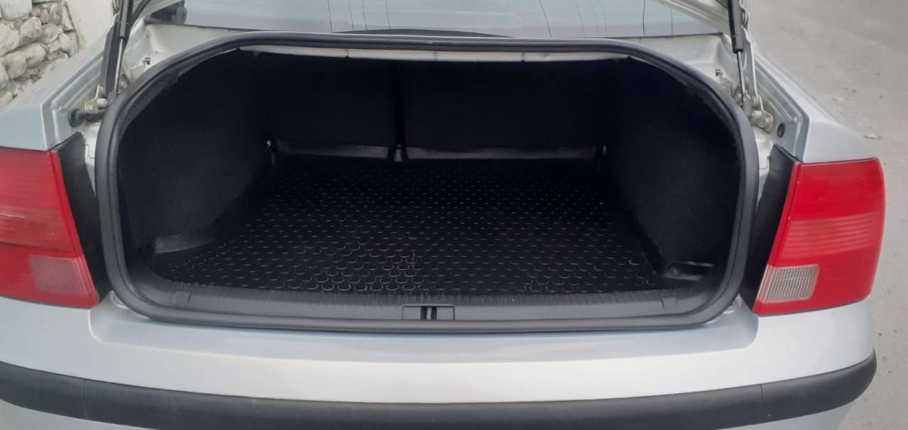 Volkswagen Passat, 1999 il, 1.8 L, 265 291 km