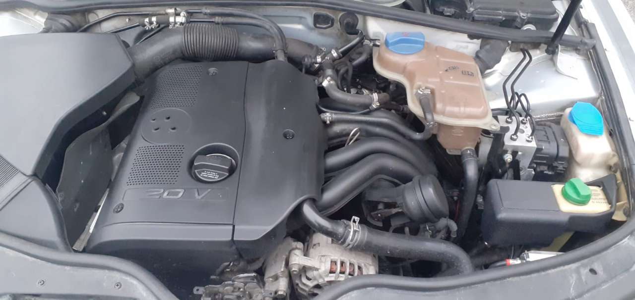 Volkswagen Passat, 1999 il, 1.8 L, 265 291 km