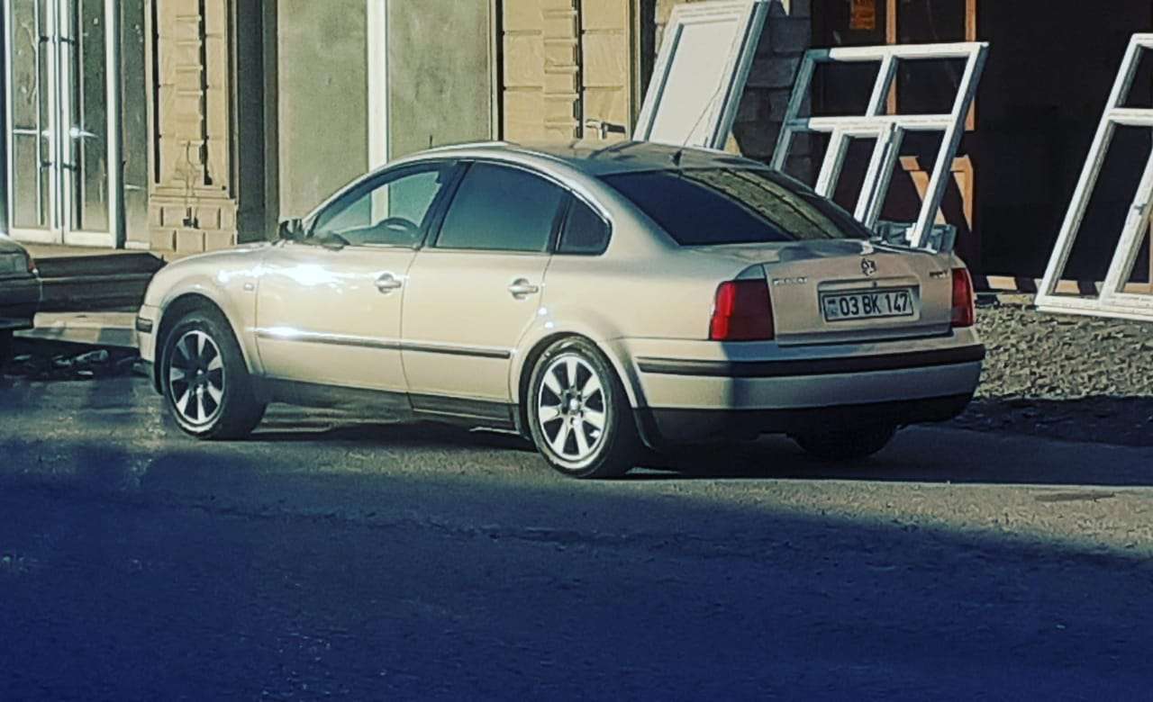 Volkswagen Passat, 1999 il, 1.8 L, 265 291 km