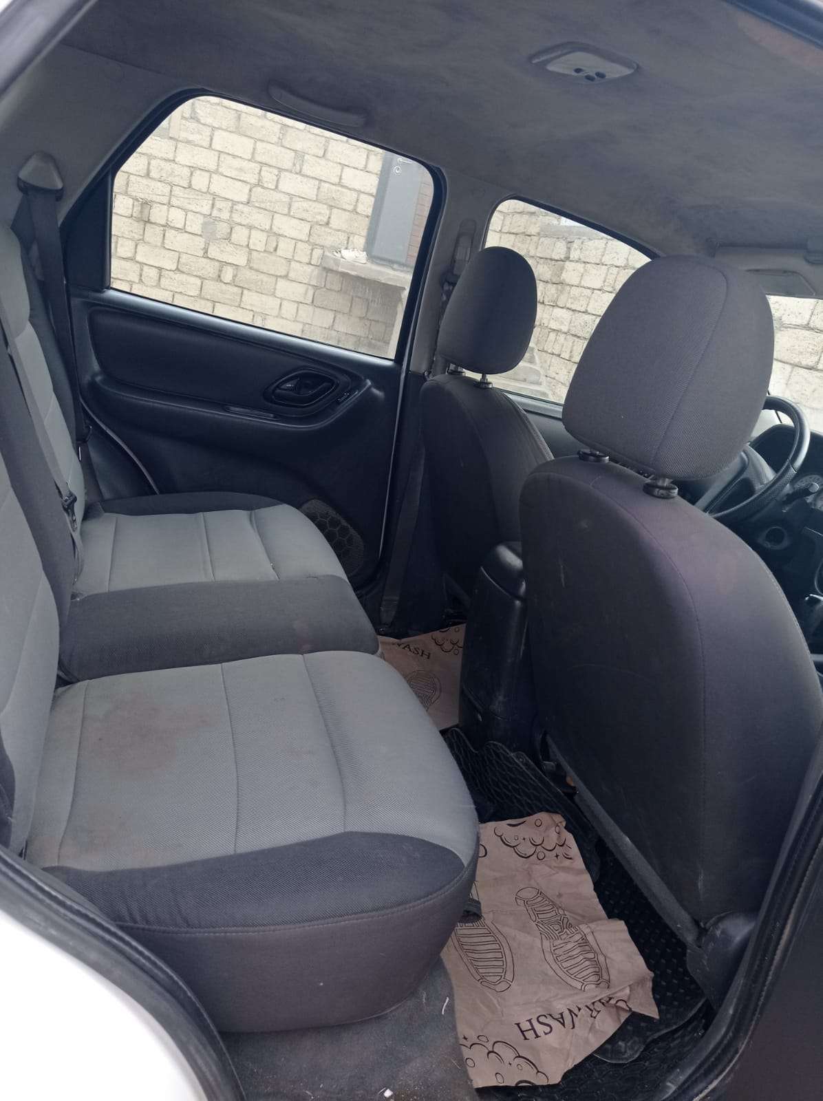 Ford Escape, 2004 il, 0.35 L, 23 000 km