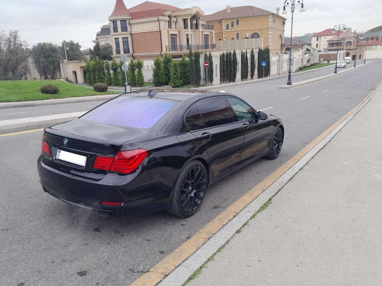 BMW 740, 2011 il, 3.0 L, 142 500 km