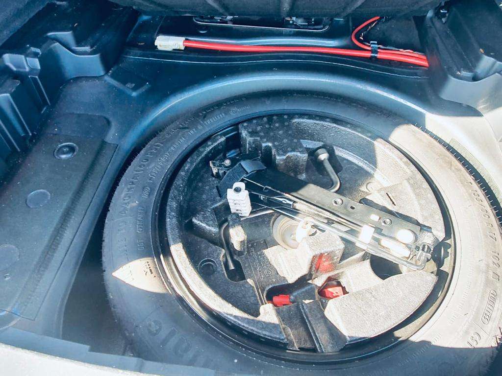 BMW 520, 2007 il, 2.0 L, 360 000 km
