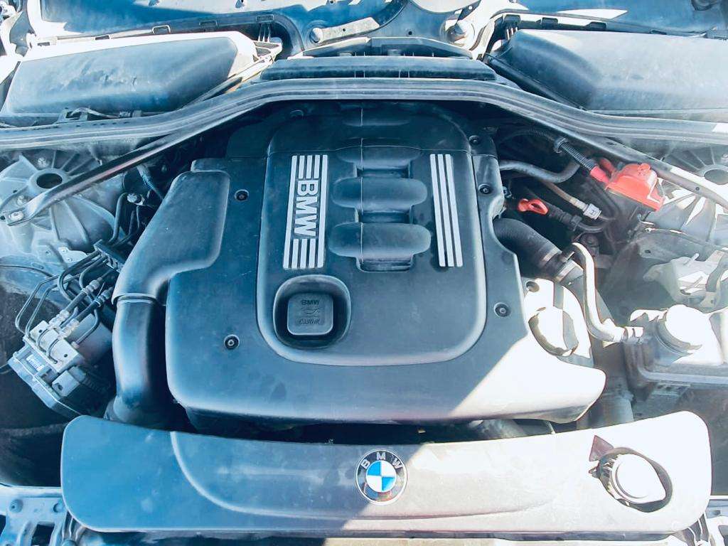 BMW 520, 2007 il, 2.0 L, 360 000 km