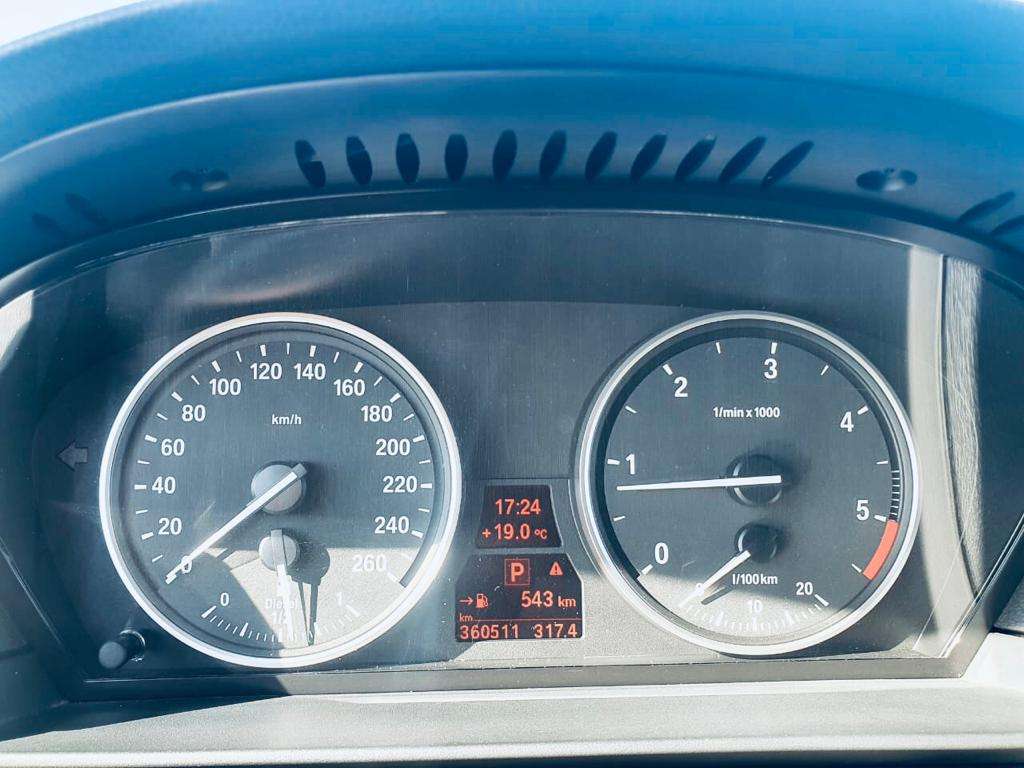 BMW 520, 2007 il, 2.0 L, 360 000 km