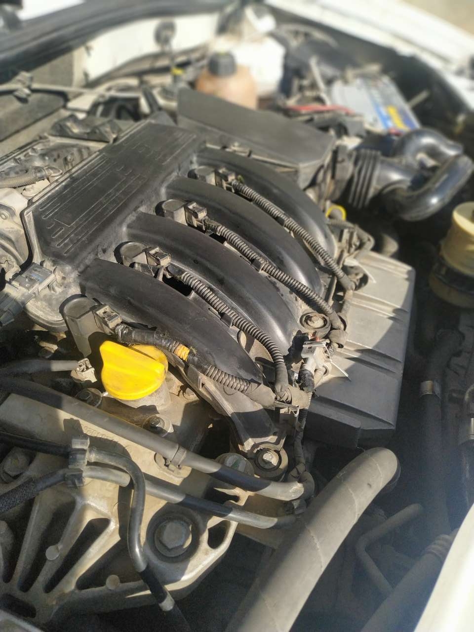 Renault Duster, 2012 il, 2.0 L, 200 000 km