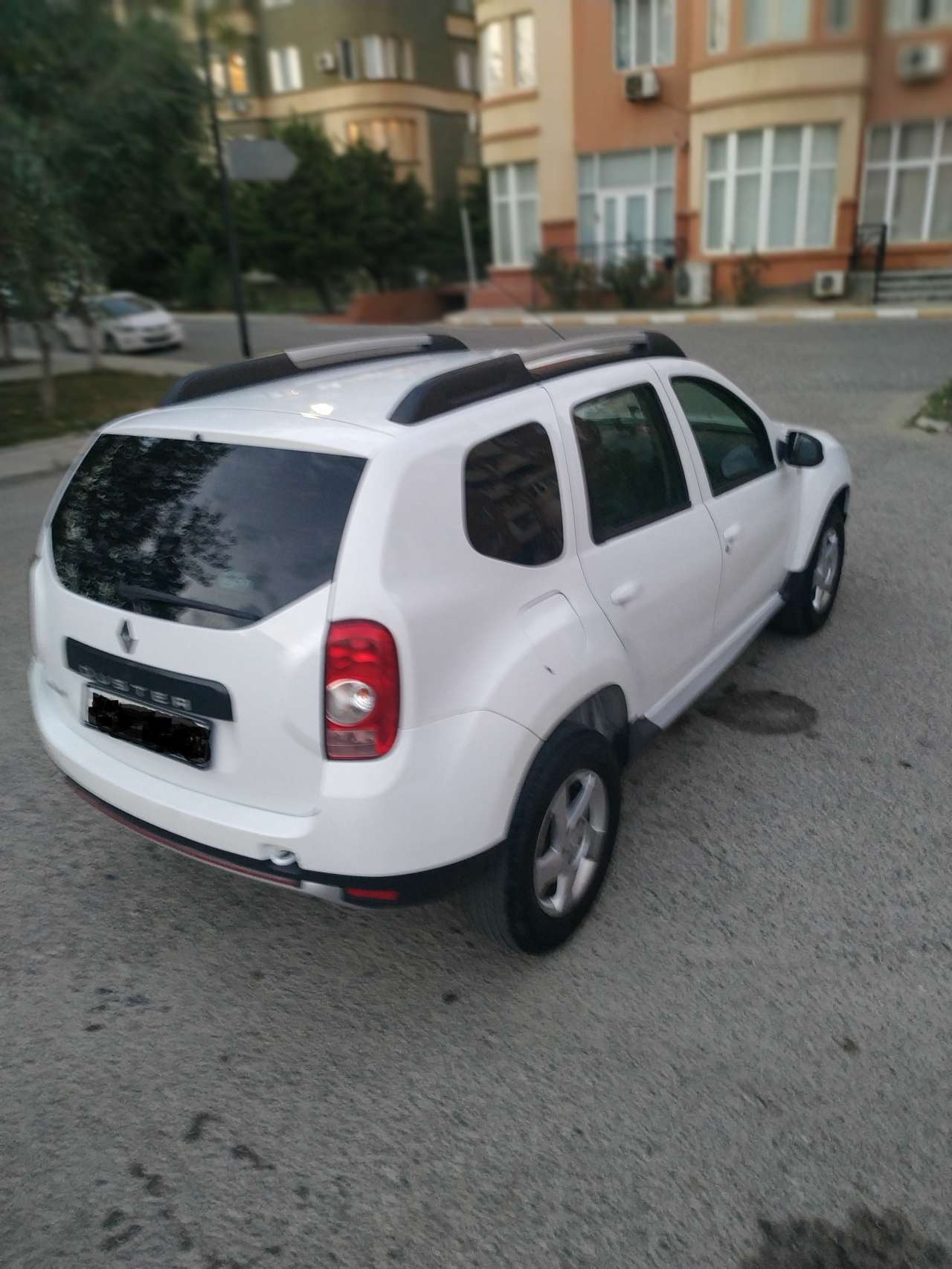 Renault Duster, 2012 il, 2.0 L, 200 000 km