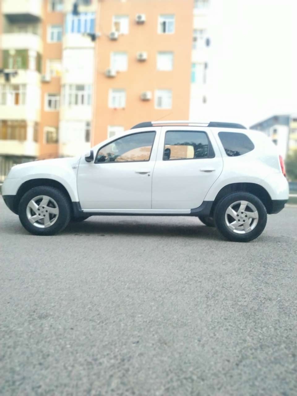 Renault Duster, 2012 il, 2.0 L, 200 000 km