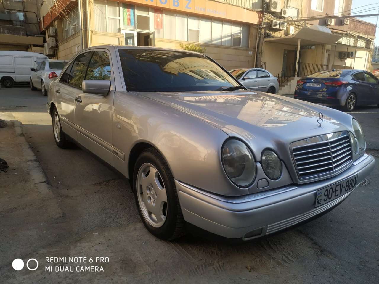 Mercedes E 240, 1998 il, 2.4 L, 260 000 km